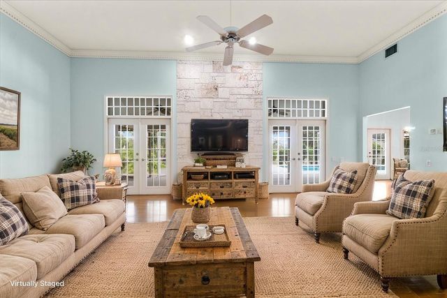 725 HERITAGE DRIVE NE, Winter Haven, FL 33881