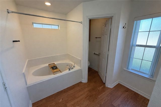 805 Turtle Dove Trail, College Station, TX 77845