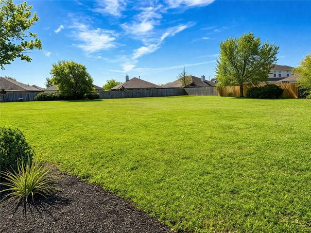 805 Turtle Dove Trail, College Station, TX 77845
