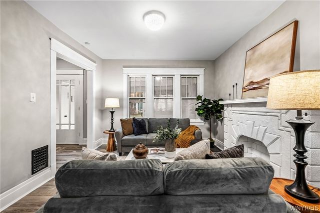 127 Durham Avenue, Buffalo, NY 14215