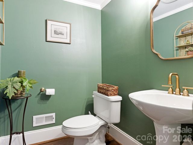 3832 High Ridge Road, Charlotte, NC 28270