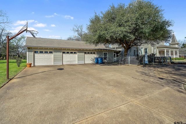 406 S Hunter, Bullard, TX 75757