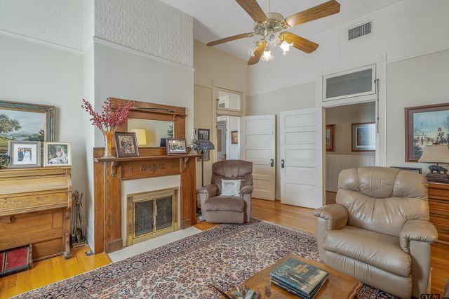 406 S Hunter, Bullard, TX 75757