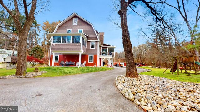 901 CRUM CREEK RD, Broomall, PA 19008