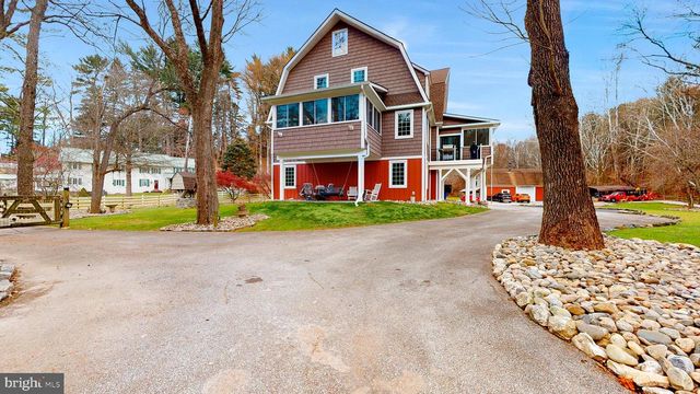 901 CRUM CREEK RD, Broomall, PA 19008