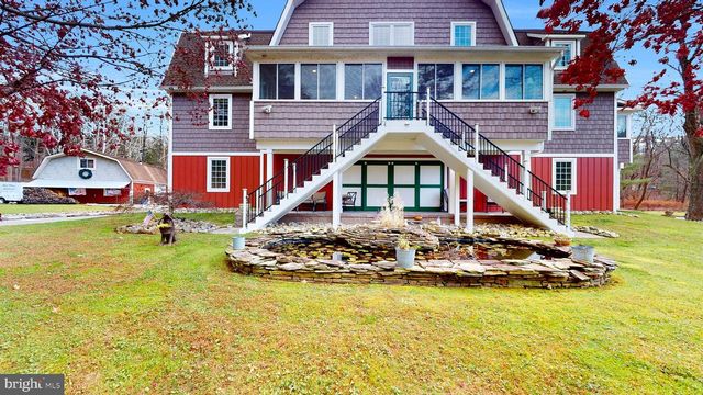 901 CRUM CREEK RD, Broomall, PA 19008