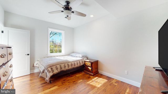 901 CRUM CREEK RD, Broomall, PA 19008