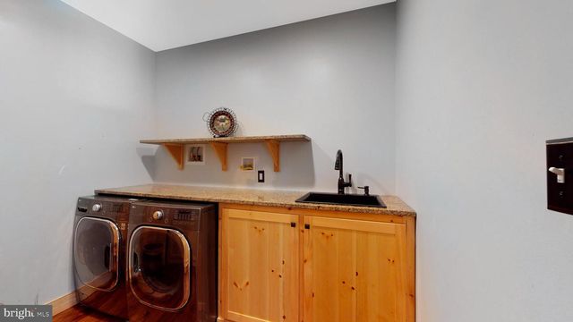 901 CRUM CREEK RD, Broomall, PA 19008