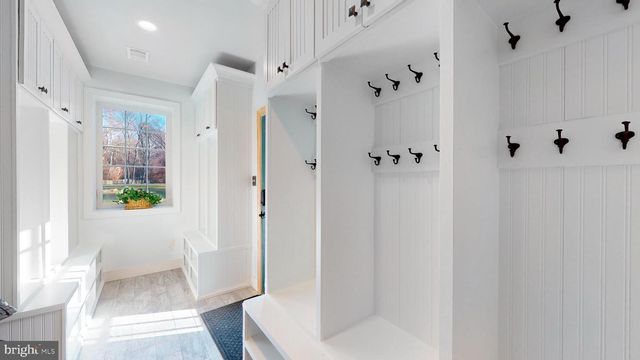 901 CRUM CREEK RD, Broomall, PA 19008