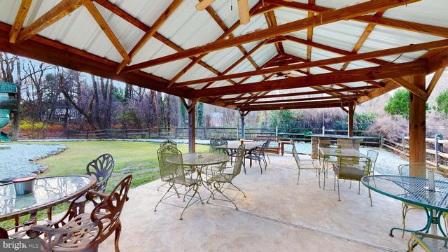 901 CRUM CREEK RD, Broomall, PA 19008