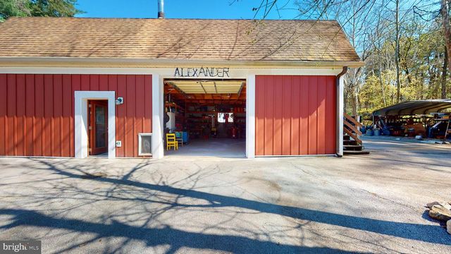 901 CRUM CREEK RD, Broomall, PA 19008