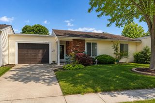 116 Empress Plaza B, Monroe, NJ 08831