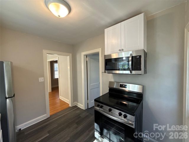 1408 Ivey Drive, Charlotte, NC 28205