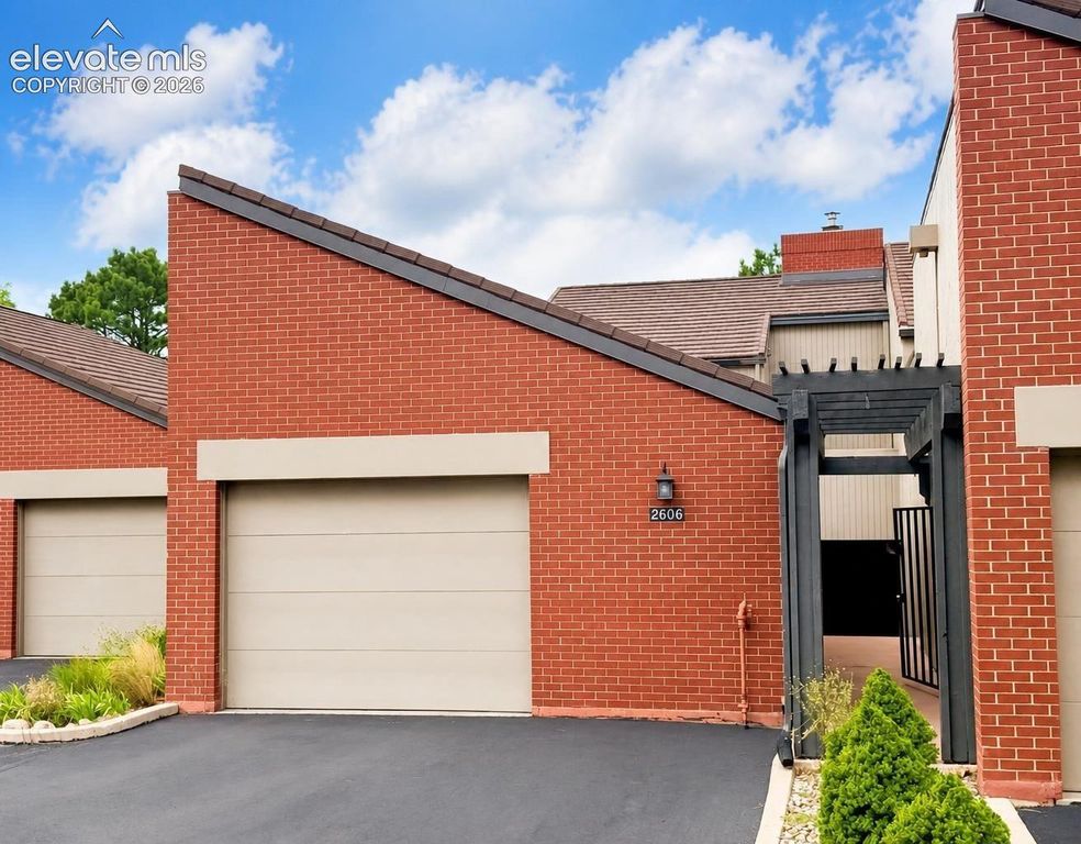 2606 Spring Grove Terrace, Colorado Springs, CO 80906