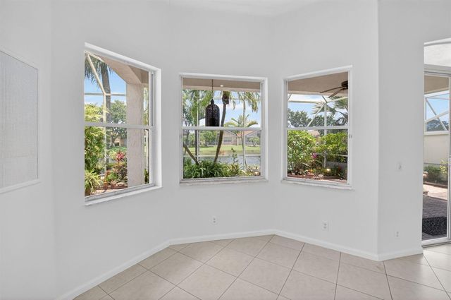 7035 Vivaldi Lane, Delray Beach, FL 33446