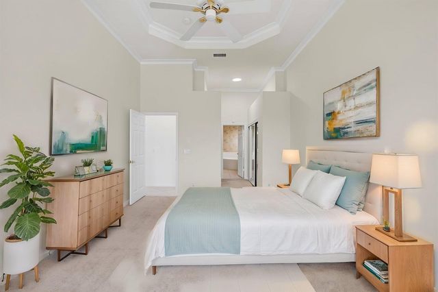 7035 Vivaldi Lane, Delray Beach, FL 33446