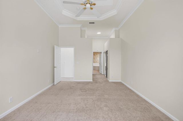 7035 Vivaldi Lane, Delray Beach, FL 33446
