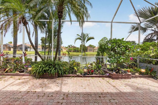 7035 Vivaldi Lane, Delray Beach, FL 33446