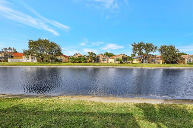 7035 Vivaldi Lane, Delray Beach, FL 33446