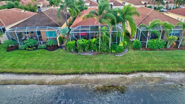 7035 Vivaldi Lane, Delray Beach, FL 33446