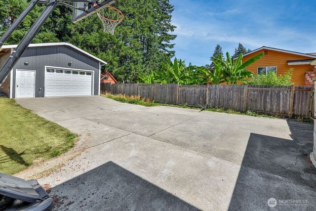 4601 238th Place SW, Mountlake Terrace, WA 98043