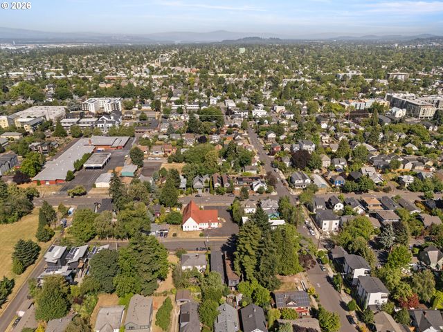 4729 N CONGRESS Ave, Portland, OR 97217