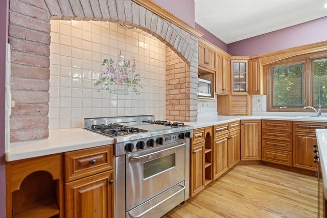 2700 11th Street Court, Moline, IL 61265