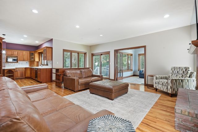 2700 11th Street Court, Moline, IL 61265