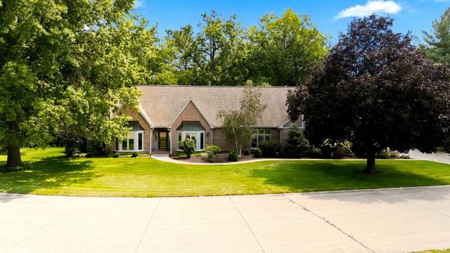 2700 11th Street Court, Moline, IL 61265