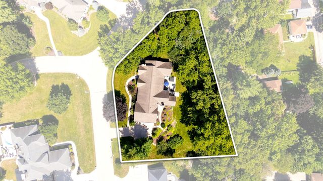 2700 11th Street Court, Moline, IL 61265