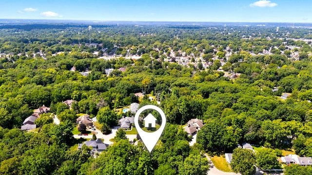 2700 11th Street Court, Moline, IL 61265