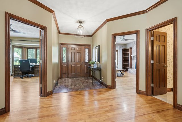 2700 11th Street Court, Moline, IL 61265