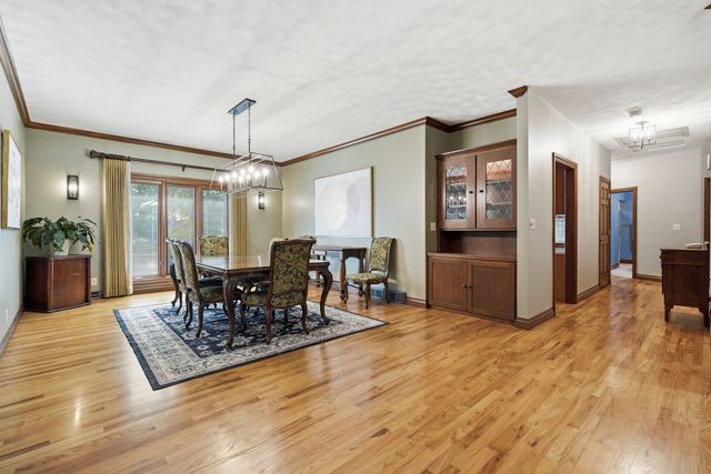 2700 11th Street Court, Moline, IL 61265