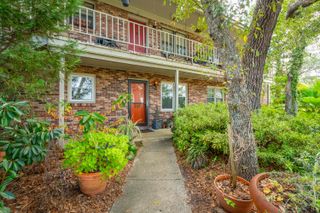 409 St Charles Court, Charleston, SC 29407