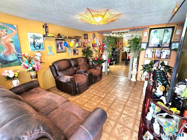 260-262 Burnside Avenue, East Hartford, CT 06108