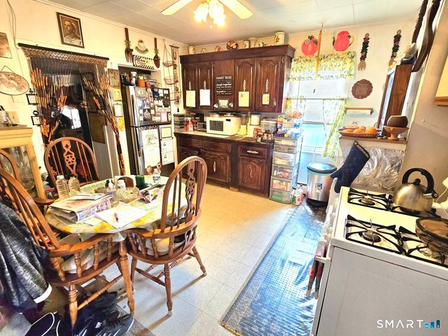 260-262 Burnside Avenue, East Hartford, CT 06108