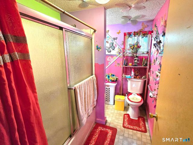 260-262 Burnside Avenue, East Hartford, CT 06108