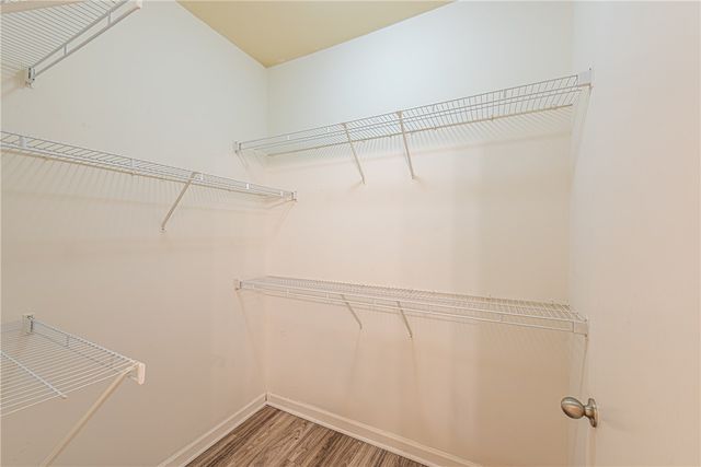 4261 NE Meadow Creek Circle 105, Fayetteville, AR 72703