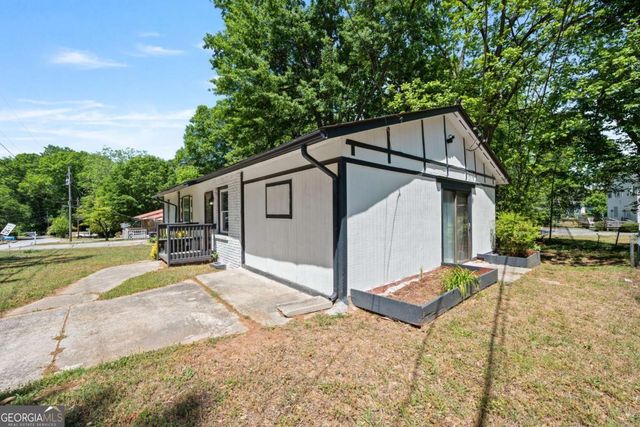 100 Pine Circle, Jonesboro, GA 30236