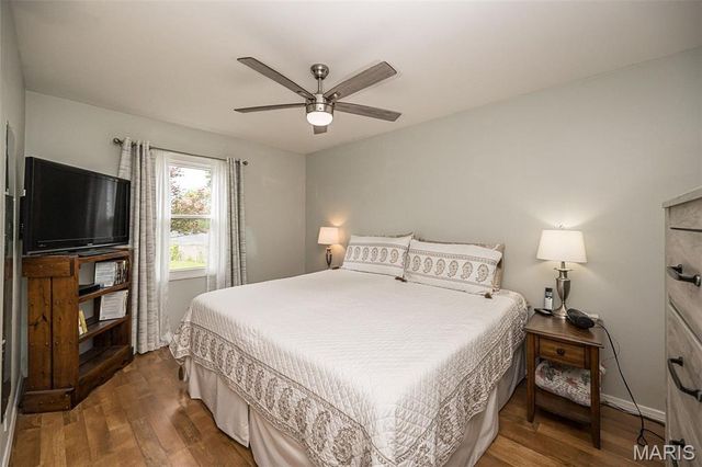 12167 Parkwood Place, Maryland Heights, MO 63043