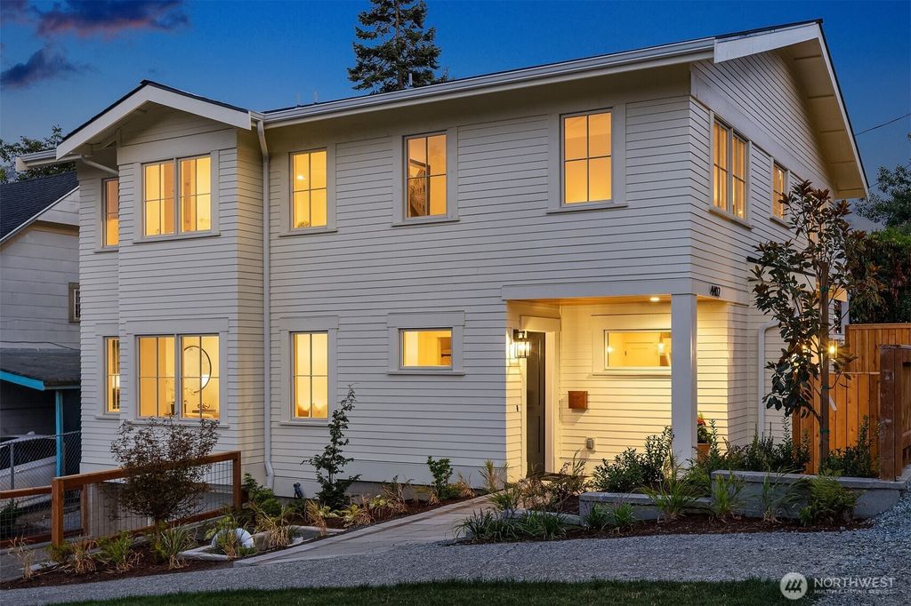4402 Letitia Avenue S, Seattle, WA 98118
