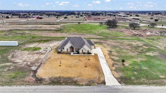 2011 Perkins Lane, Weatherford, TX 76088