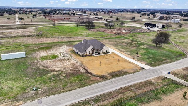 2011 Perkins Lane, Weatherford, TX 76088
