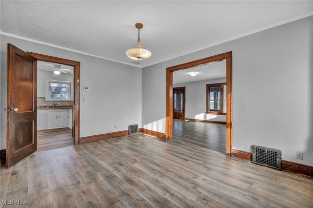 9430 Columbia Road, Olmsted Falls, OH 44138