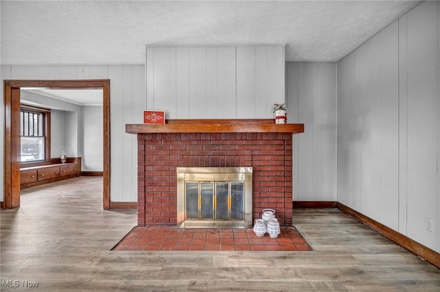 9430 Columbia Road, Olmsted Falls, OH 44138