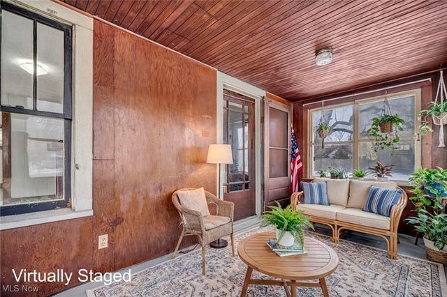 9430 Columbia Road, Olmsted Falls, OH 44138