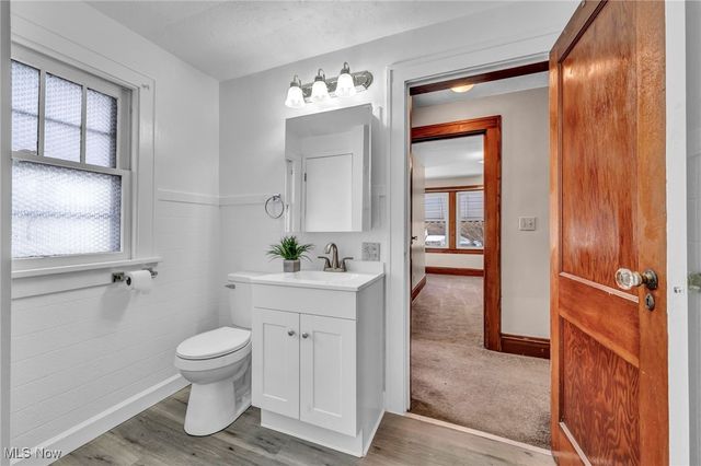 9430 Columbia Road, Olmsted Falls, OH 44138