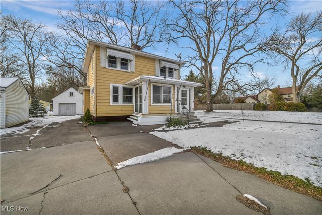 9430 Columbia Road, Olmsted Falls, OH 44138