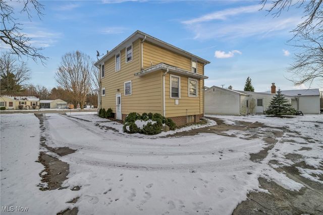 9430 Columbia Road, Olmsted Falls, OH 44138