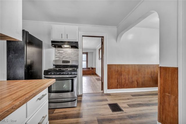 9430 Columbia Road, Olmsted Falls, OH 44138